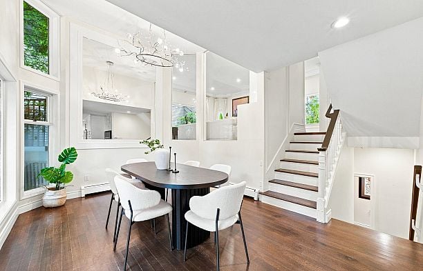 4245 Nautilus Close Point Grey