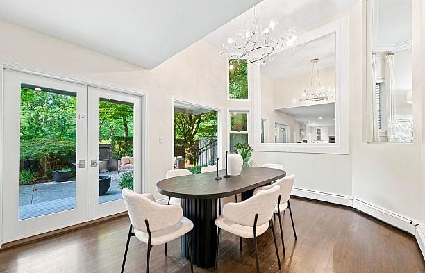 4245 Nautilus Close Point Grey