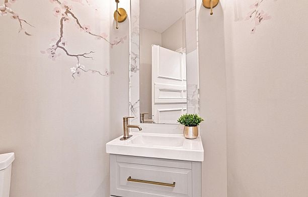 4245 Nautilus Close Point Grey