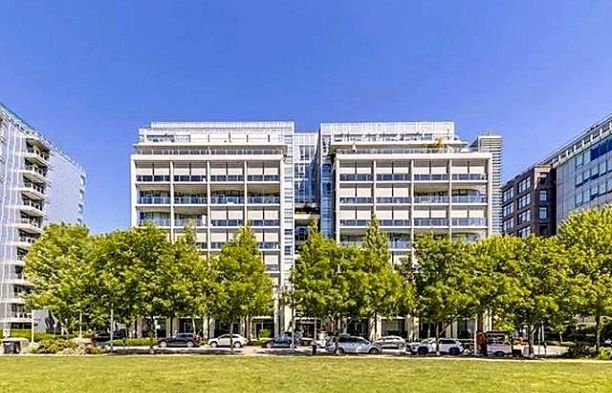 1618 Columbia Street False Creek