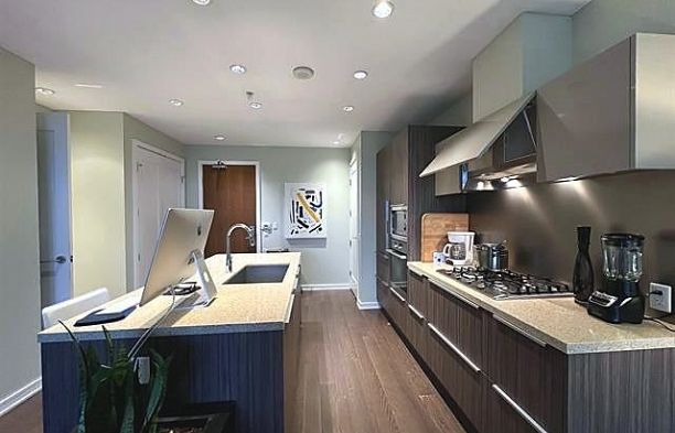 1618 Columbia Street False Creek