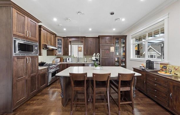 2911 W 35th Avenue MacKenzie Heights