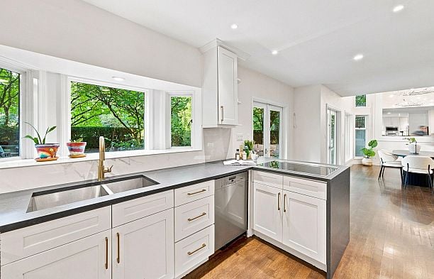4245 Nautilus Close Point Grey
