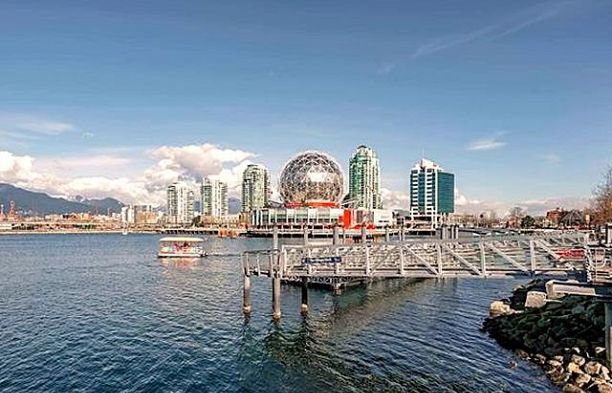 1618 Columbia Street False Creek