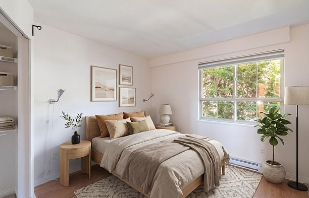 34 2375 W Broadway Kitsilano