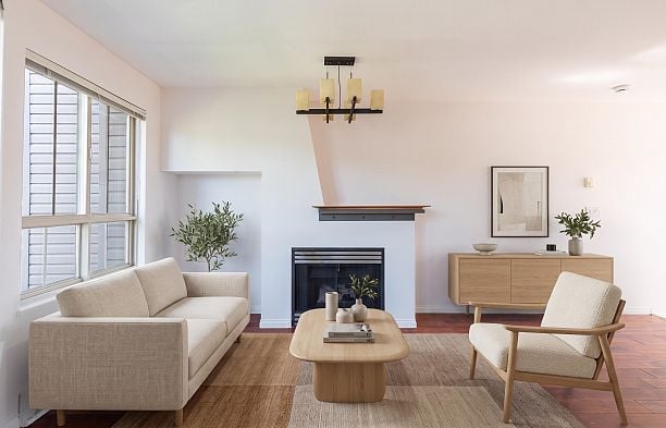 34 2375 W Broadway Kitsilano