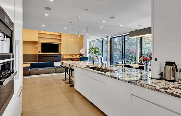 4725 W 4th Avenue Point Grey