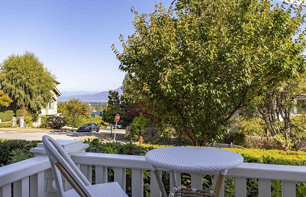 5112 Maple Street Quilchena