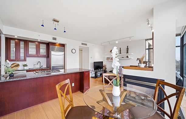 1602 1863 Alberni Street West End VW