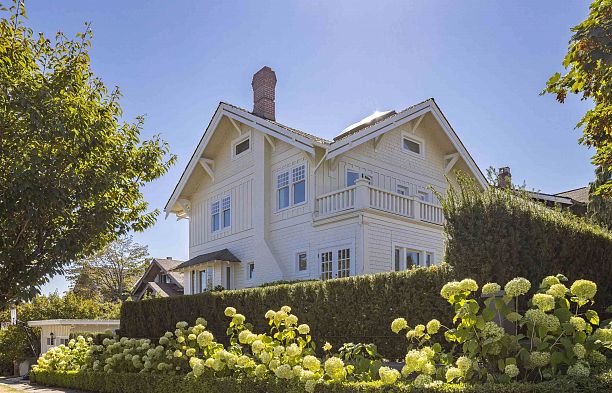 5112 Maple Street Quilchena