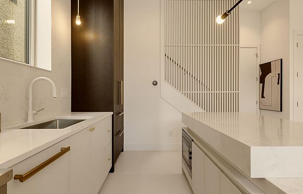 2 3617 W 12th Avenue Kitsilano