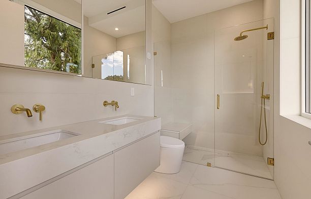 2 3617 W 12th Avenue Kitsilano