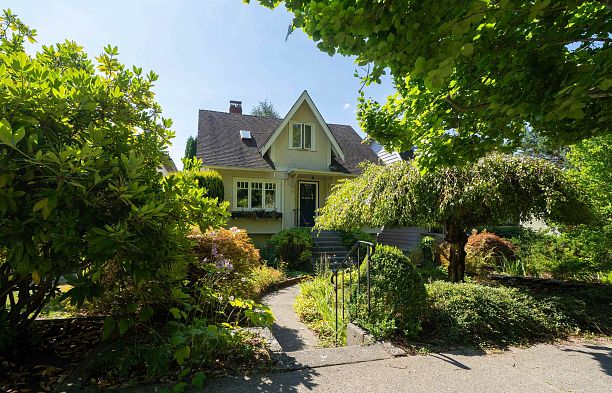 3864 W 29th Avenue Dunbar