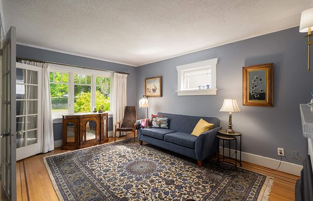 3864 W 29th Avenue Dunbar