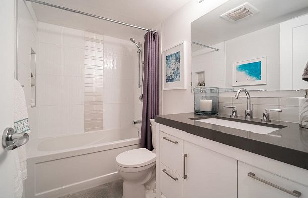 208 1425 Cypress Street Kitsilano