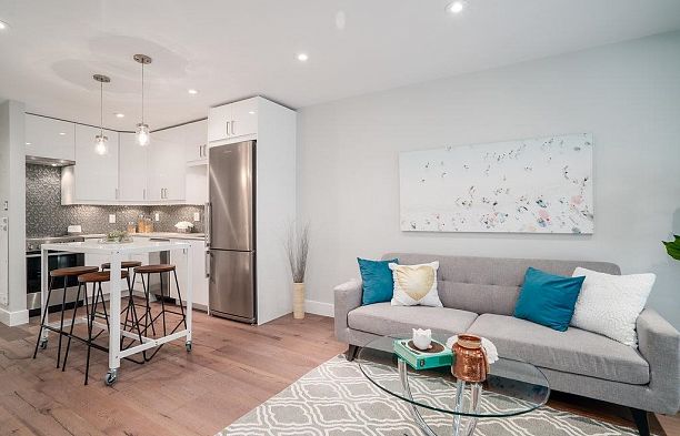 208 1425 Cypress Street Kitsilano