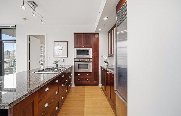 1602 1863 Alberni Street West End VW