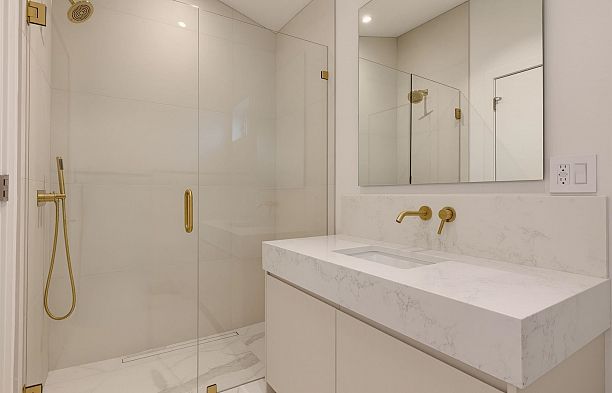 2 3617 W 12th Avenue Kitsilano