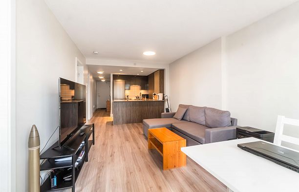 813 1088 Richards Street Yaletown