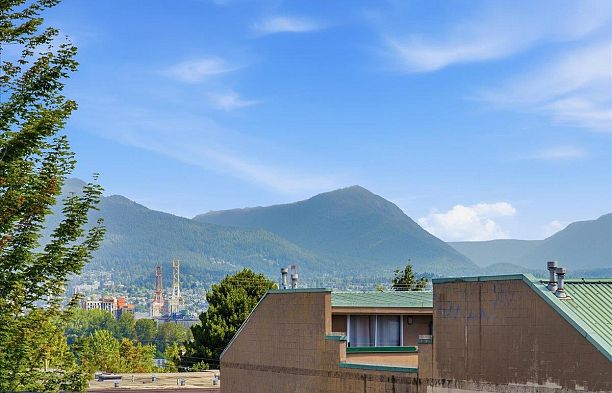 203 2508 Fraser Street Mount Pleasant VE
