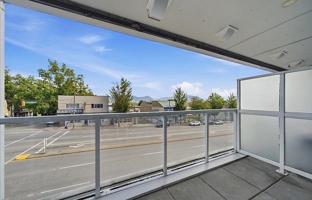 203 2508 Fraser Street Mount Pleasant VE