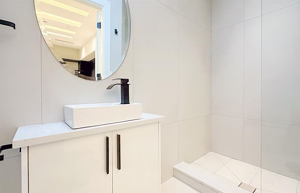 2373 W 7th Avenue Kitsilano