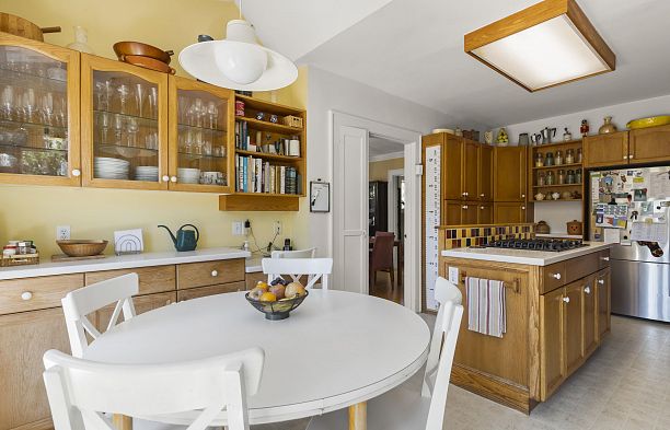 4234 W 9th Avenue Point Grey