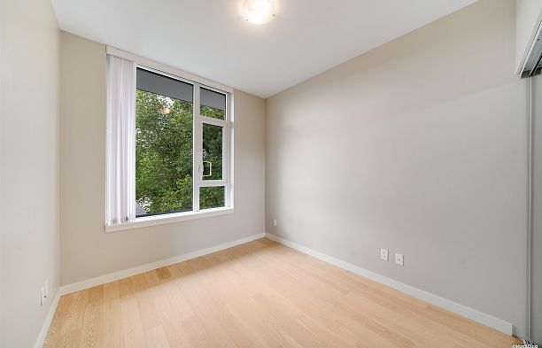 704 2565 Maple Street Kitsilano
