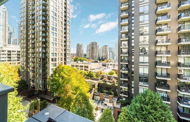 813 1088 Richards Street Yaletown
