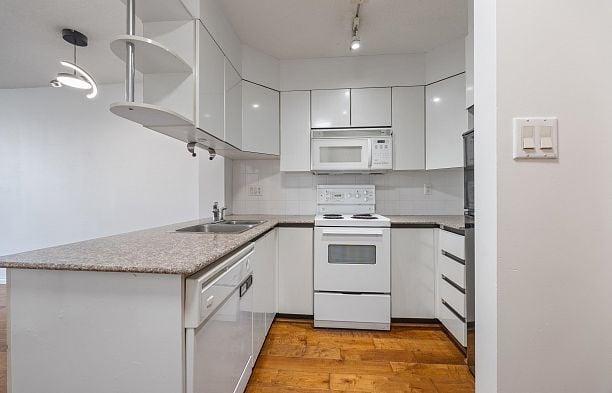 907 1189 Howe Street Downtown VW