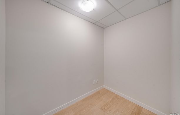 704 2565 Maple Street Kitsilano