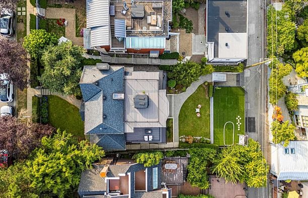 3936 Quesnel Drive Arbutus