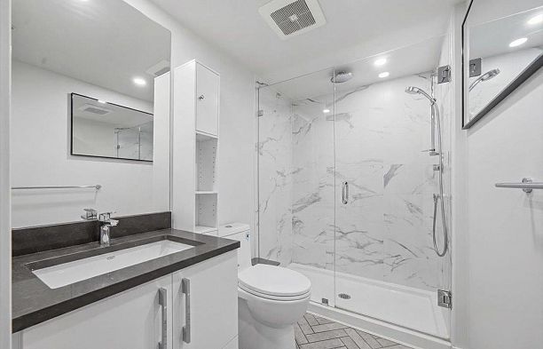 203 2508 Fraser Street Mount Pleasant VE