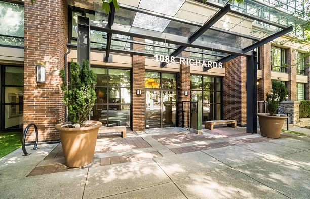 813 1088 Richards Street Yaletown