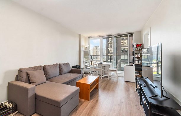 813 1088 Richards Street Yaletown