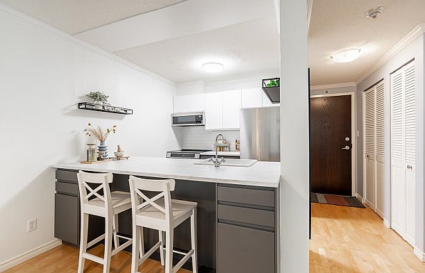 303 1510 W 1st Avenue False Creek
