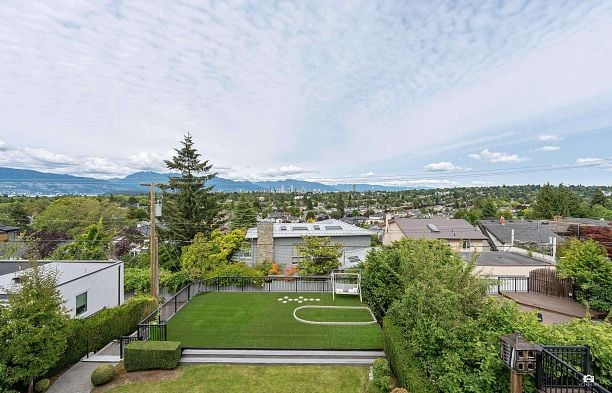 3936 Quesnel Drive Arbutus