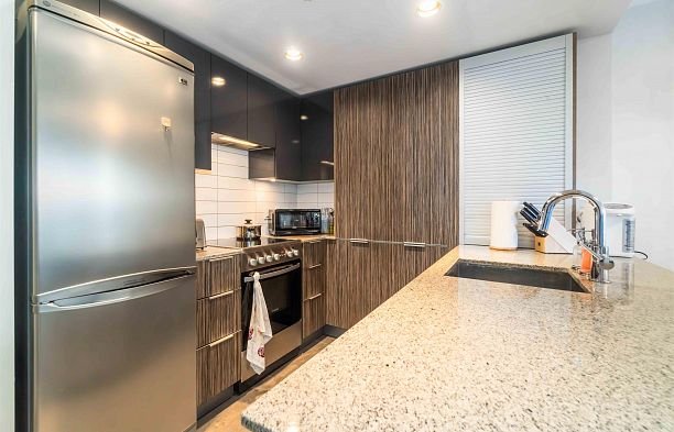 813 1088 Richards Street Yaletown