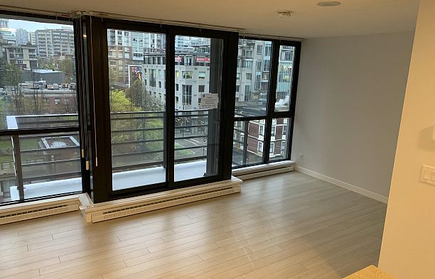 908 909 Mainland Street Yaletown
