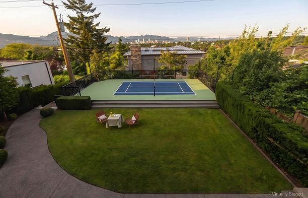3936 Quesnel Drive Arbutus
