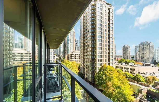 813 1088 Richards Street Yaletown