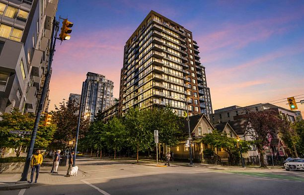 813 1088 Richards Street Yaletown