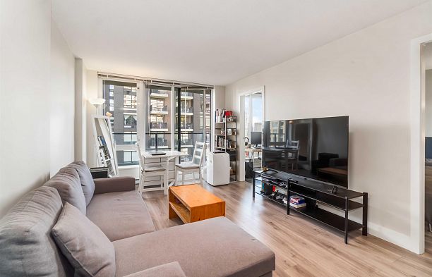 813 1088 Richards Street Yaletown