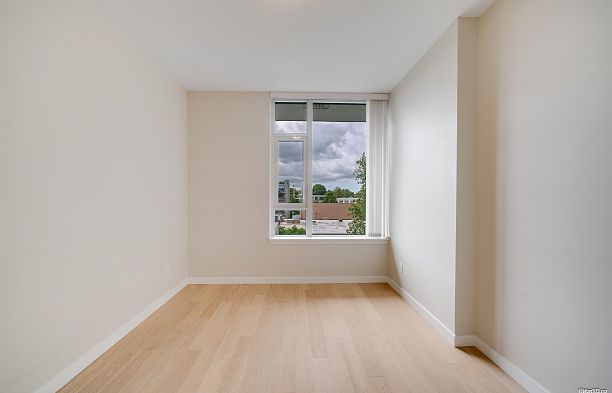 704 2565 Maple Street Kitsilano