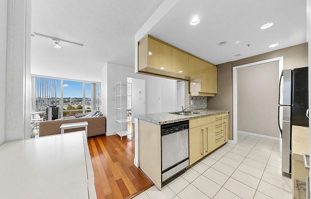 708 1408 Strathmore Mews Yaletown