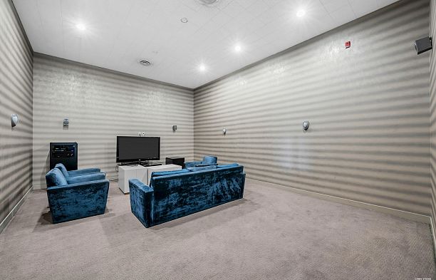708 1408 Strathmore Mews Yaletown