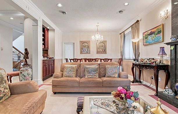 3262 W 12th Avenue Kitsilano