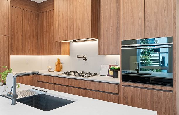 948 W 57th Avenue South Cambie