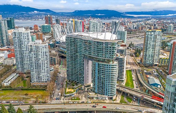 2007 89 Nelson Street Yaletown