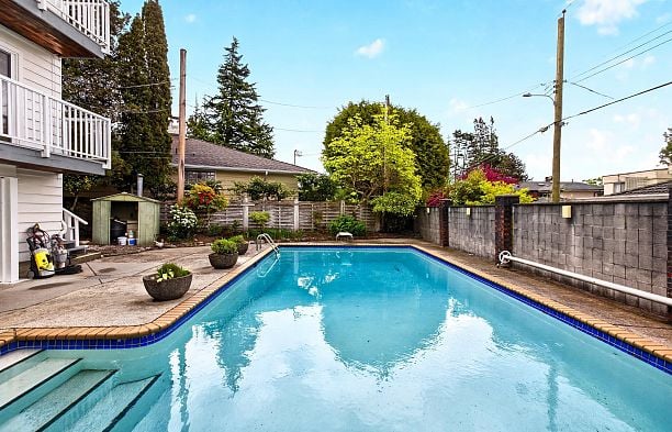 642 W 53rd Avenue South Cambie